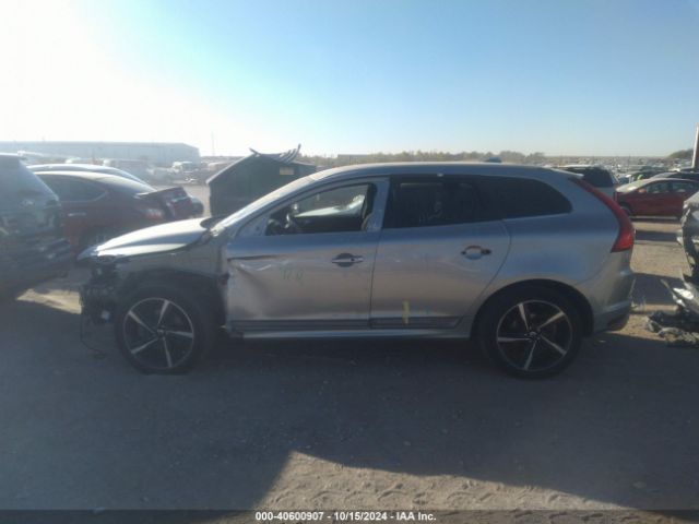 YV4902RH8F2624117 Volvo Xc60 T6 R-design Platinum