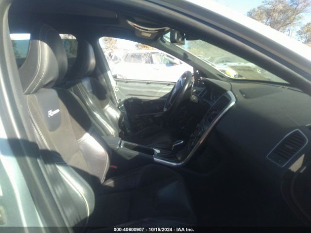 YV4902RH8F2624117 Volvo Xc60 T6 R-design Platinum