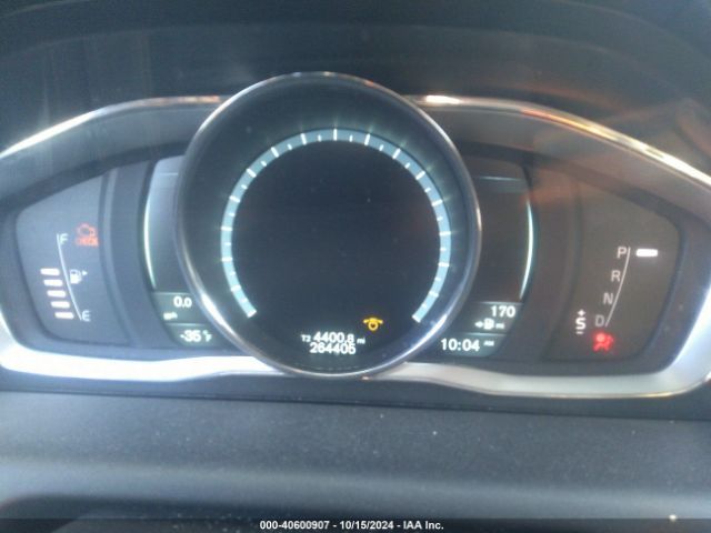 YV4902RH8F2624117 Volvo Xc60 T6 R-design Platinum