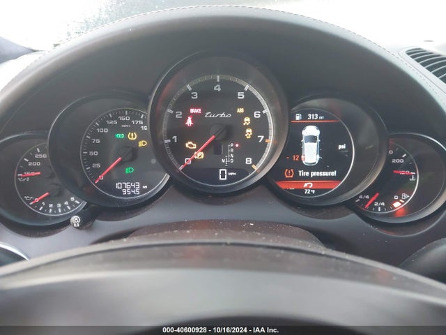 2012 PORSCHE CAYENNE WP1AC2A2XCLA84210 Photo 6