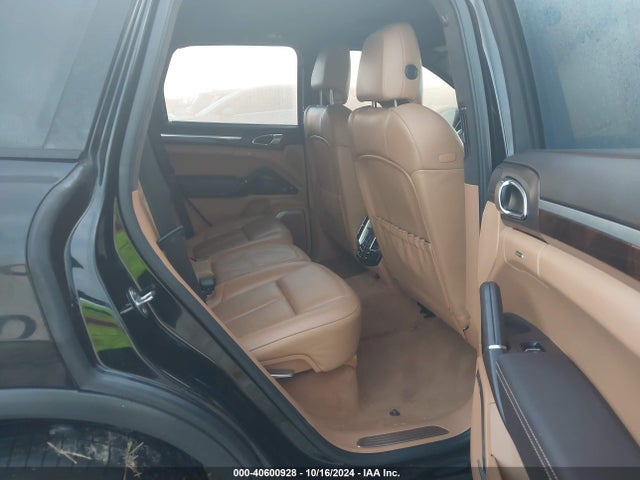 2012 PORSCHE CAYENNE WP1AC2A2XCLA84210 Photo 7