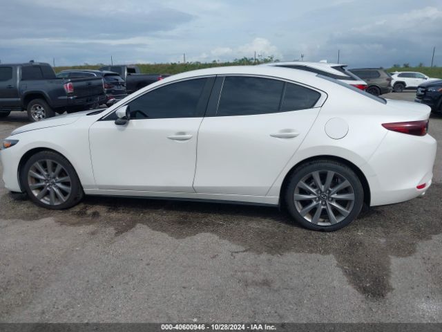3MZBPABL8NM315230 Mazda Mazda3 Select