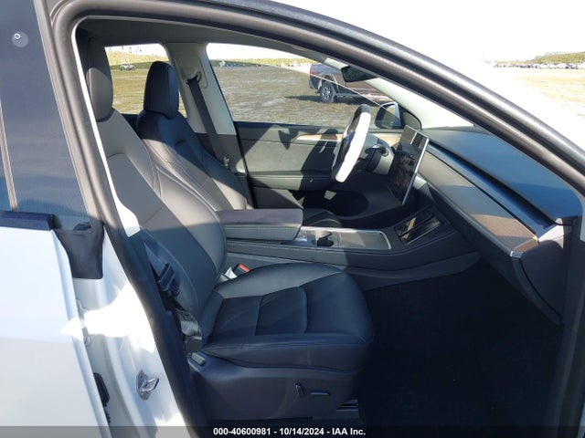 2023 TESLA MODEL Y 7SAYGDEE2PA024869 Photo 4
