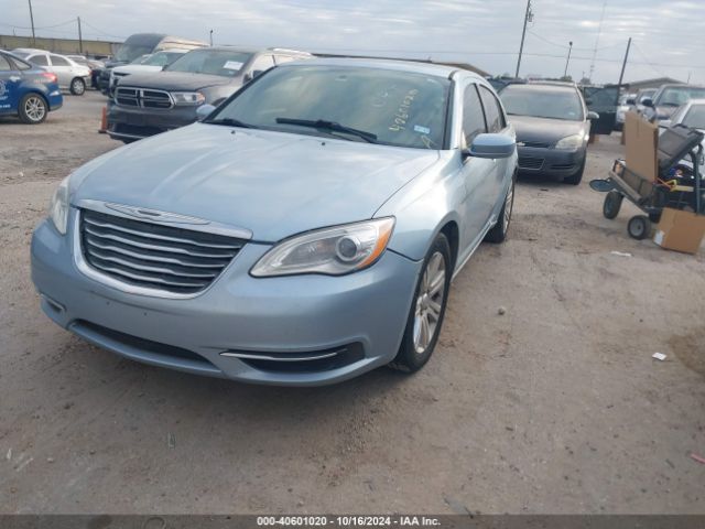 1C3CCBBB2EN151323 Chrysler 200 Touring