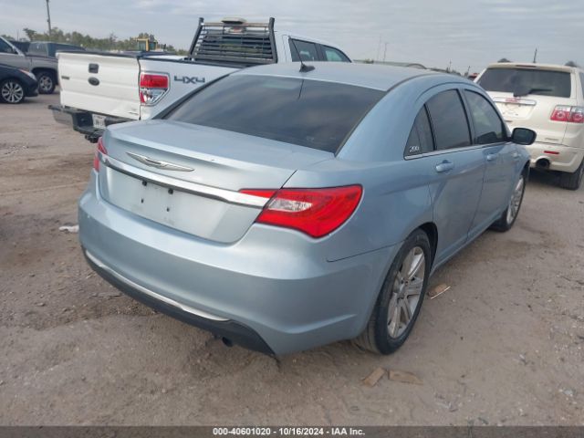 1C3CCBBB2EN151323 Chrysler 200 Touring