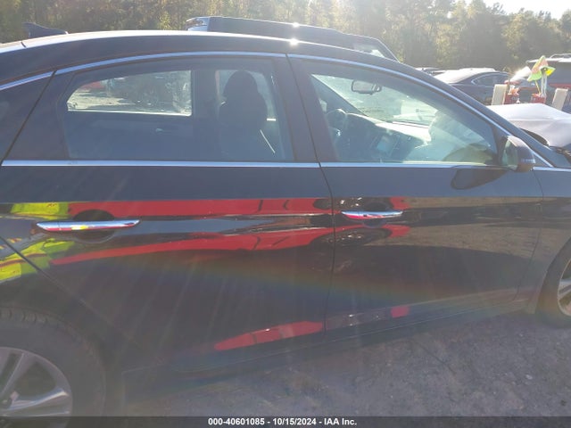 Hyundai SONATA SEL 2019 5NPE34AF1KH809780 Image 13