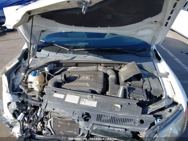 1VWAT7A34FC002433 Volkswagen Passat 1.8t S
