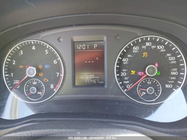 1VWAT7A34FC002433 Volkswagen Passat 1.8t S
