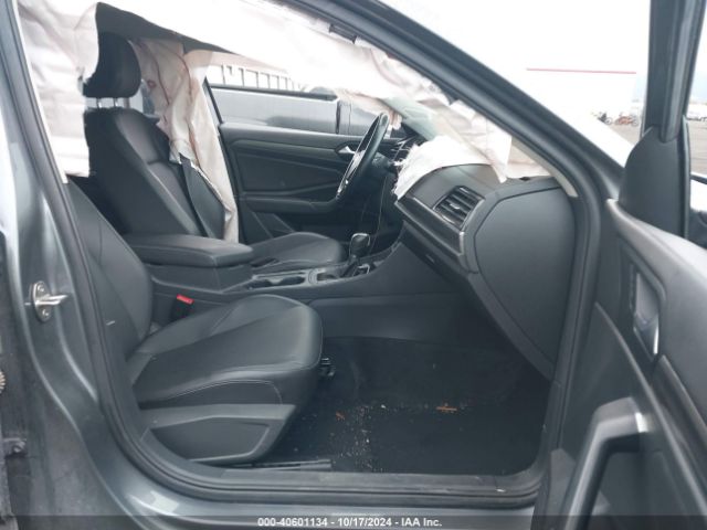 3VWE57BU3KM130738 Volkswagen Jetta 1.4t Sel