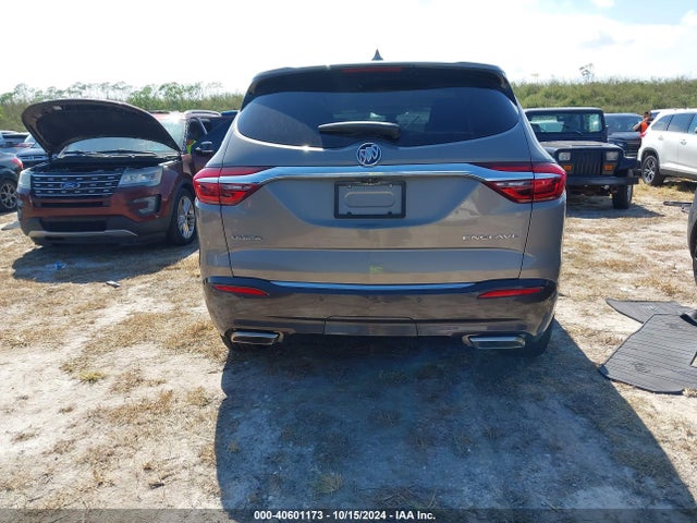 Buick Enclave Premium 2018 5GAERCKW3JJ156738 Image 16