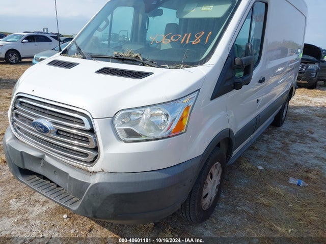 Ford Transit-250 2015 1FTNR2CM7FKA06218 Image 2