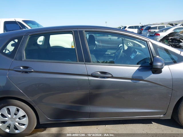 Honda FIT LX 2017 JHMGK5H55HS008437 Image 13