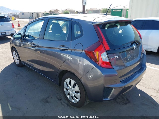 Honda FIT LX 2017 JHMGK5H55HS008437 Image 3