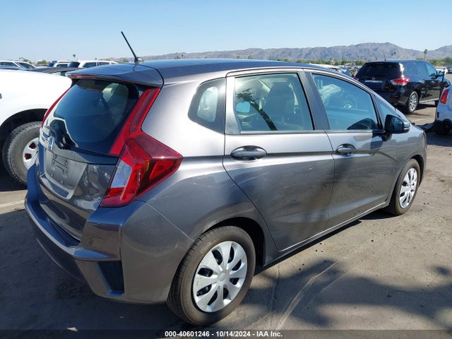 Honda FIT LX 2017 JHMGK5H55HS008437 Image 4
