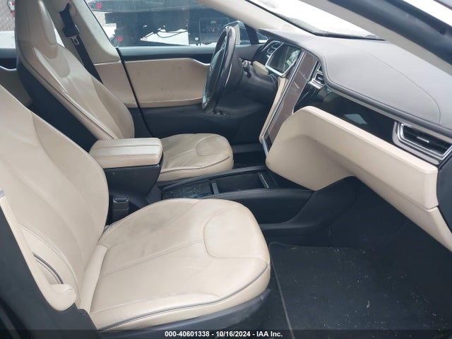 2013 TESLA MODEL S 5YJSA1DPXDFP05639 Photo 4