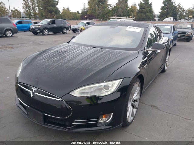 2013 TESLA MODEL S 5YJSA1DPXDFP05639 Photo 5