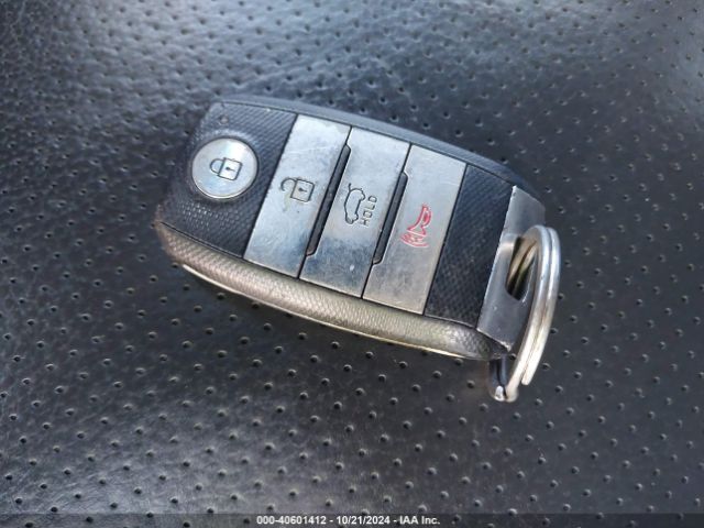 5XYKWDA77FG614718 KIA Sorento Sx V6