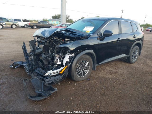 5N1BT3AA6RC728339 Nissan Rogue S Fwd