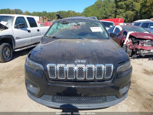 1C4PJLCB8KD160150 Jeep Cherokee Latitude Fwd