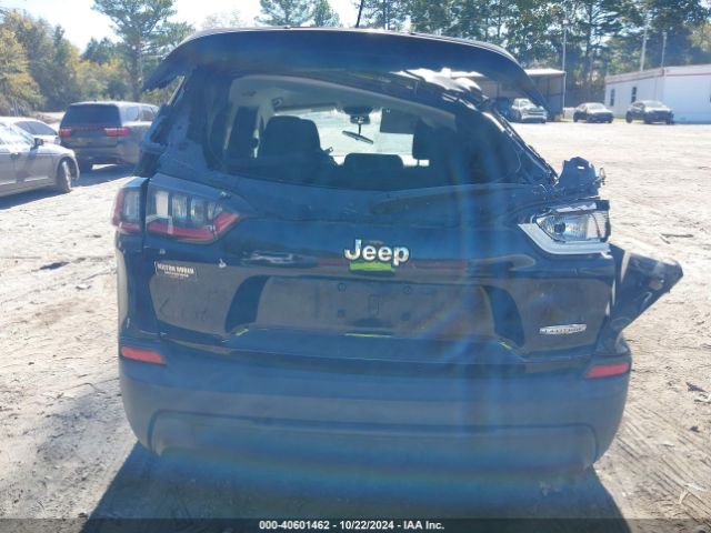 1C4PJLCB8KD160150 Jeep Cherokee Latitude Fwd
