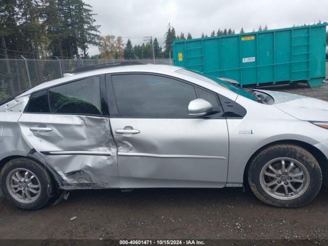 JTDKARFP2K3113593 Toyota Prius Prime Premium