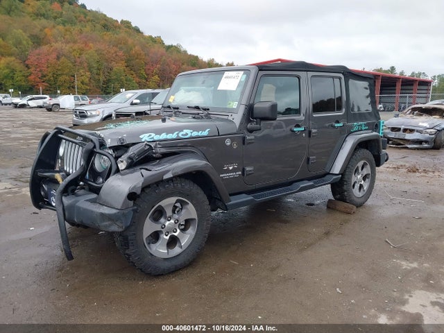 1C4BJWEG2HL552656 Jeep Wrangler Unlimited Sahara 4x4