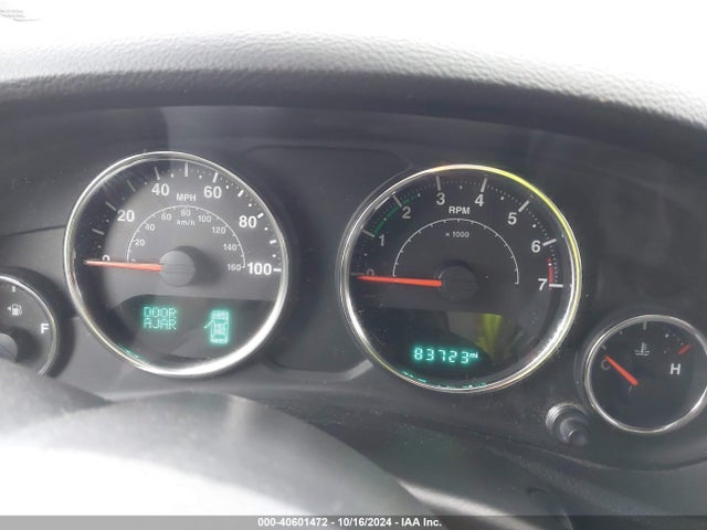 1C4BJWEG2HL552656 Jeep Wrangler Unlimited Sahara 4x4
