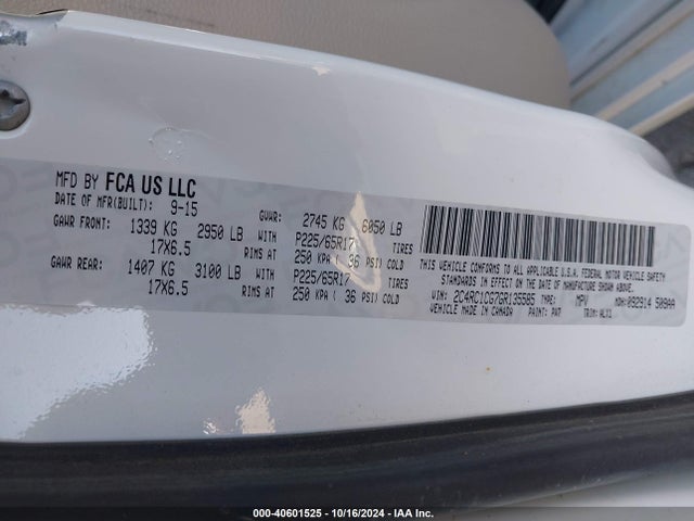 2C4RC1CG7GR135585 Chrysler Town & Country Touring-l Anniversary Edition