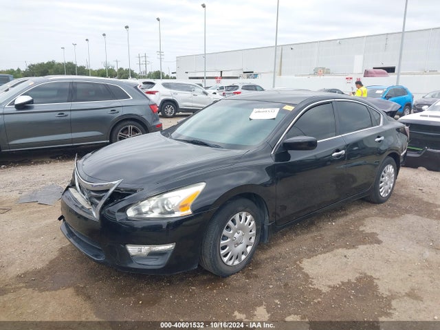 Nissan Altima 2.5 S 2015 1N4AL3AP8FC584914 Image 2