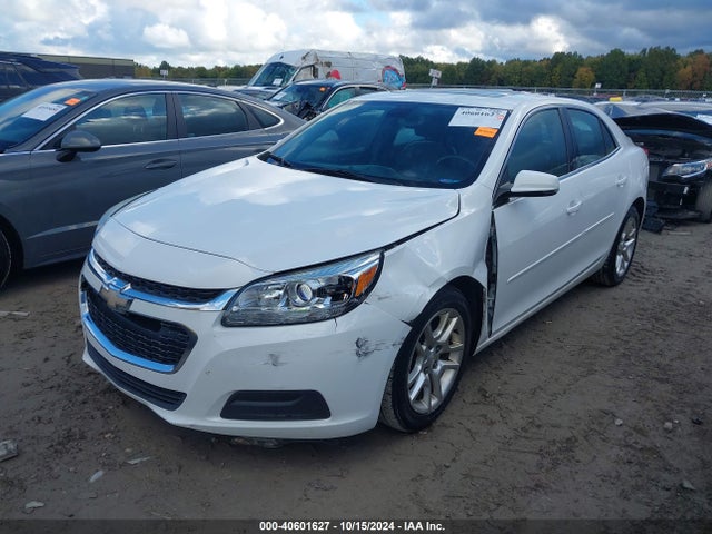 Chevrolet MALIBU 1LT 2015 1G11C5SL3FF231828 Image 2