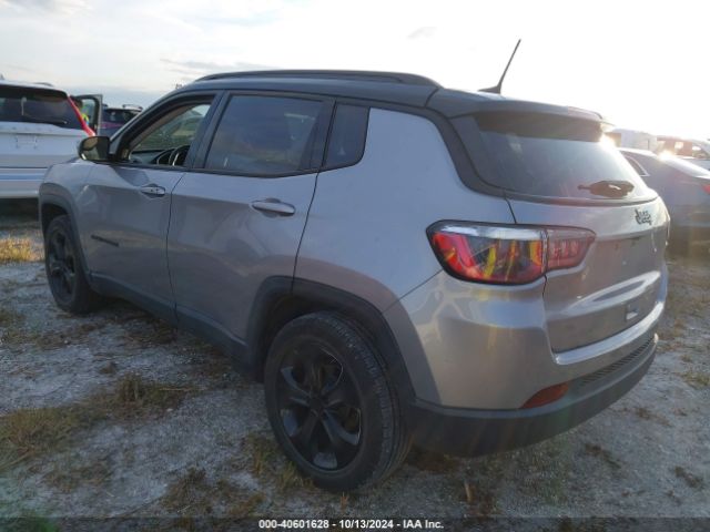 3C4NJCBB4JT326939 Jeep Compass Altitude Fwd