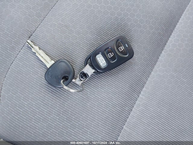 Hyundai ELANTRA SE 2017 5NPD74LF2HH113113 Image 11