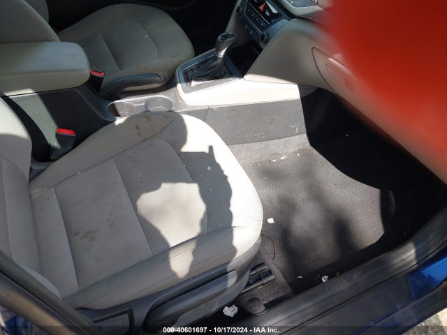 Hyundai ELANTRA SE 2017 5NPD74LF2HH113113 Image 5