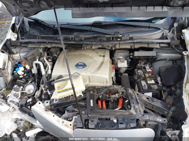 Nissan LEAF SV 2015 1N4AZ0CP6FC302683 Image 10