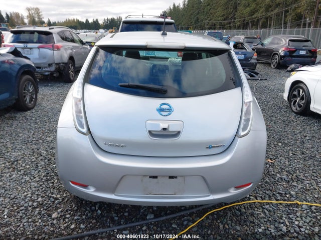 Nissan LEAF SV 2015 1N4AZ0CP6FC302683 Image 16