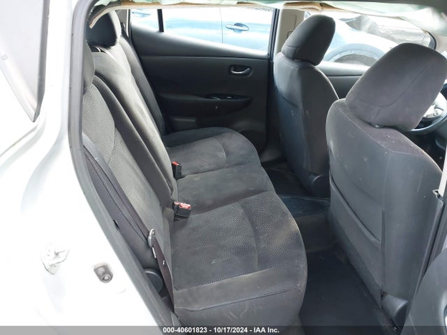 Nissan LEAF SV 2015 1N4AZ0CP6FC302683 Image 8