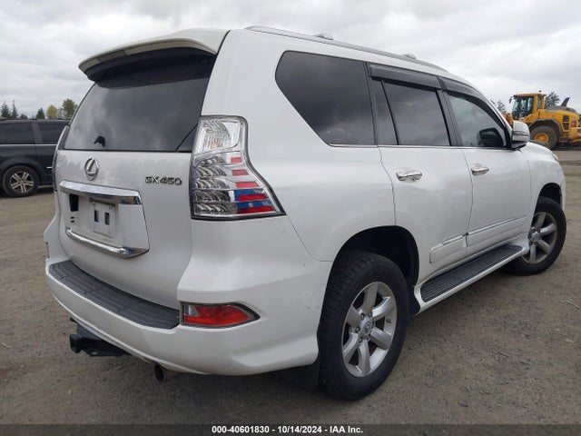 Lexus 460 2014 JTJBM7FX0E5085603 Image 4