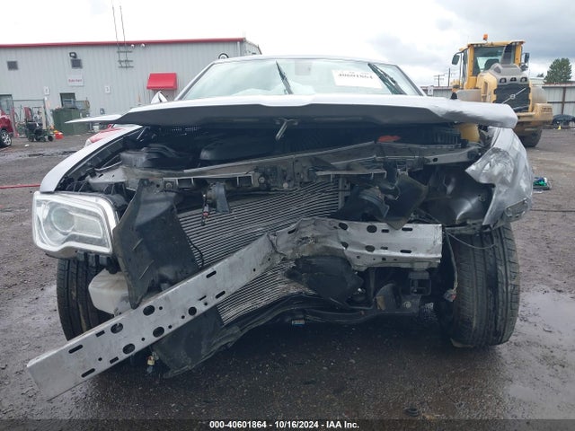 2C3CCAKG1GH111395 Chrysler 300c Awd