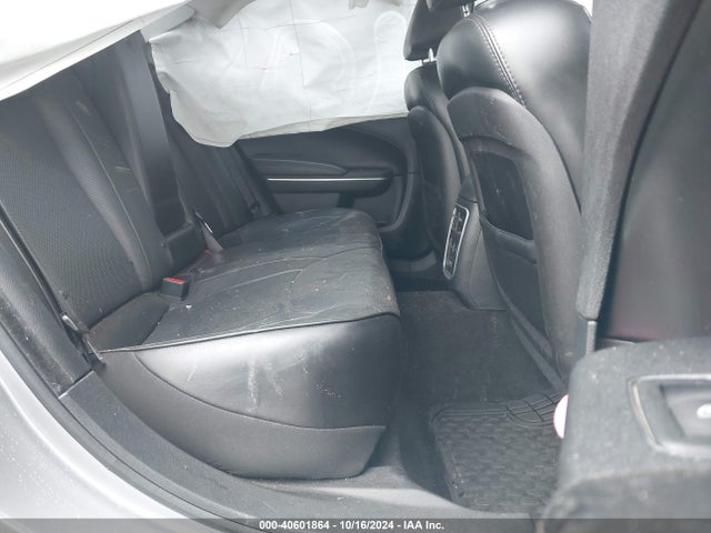 2C3CCAKG1GH111395 Chrysler 300c Awd