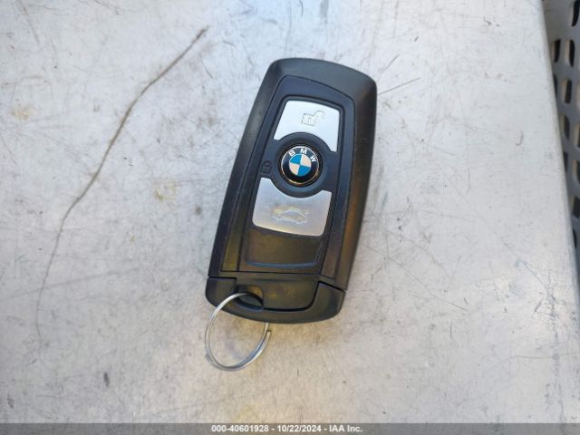 WBA3C3C5XEP662564 BMW 320i Xdrive