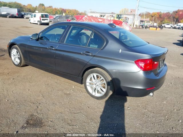 WBA3C3C5XEP662564 BMW 320i Xdrive