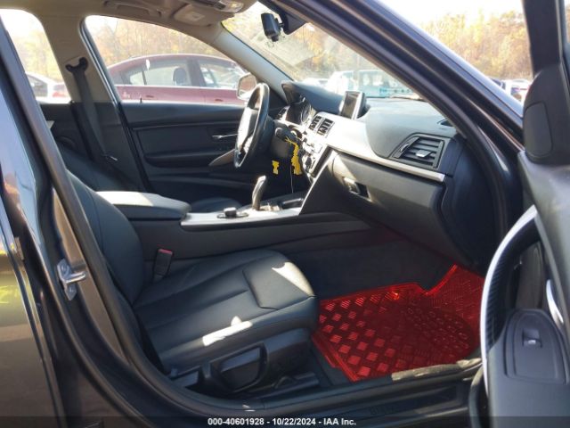 WBA3C3C5XEP662564 BMW 320i Xdrive