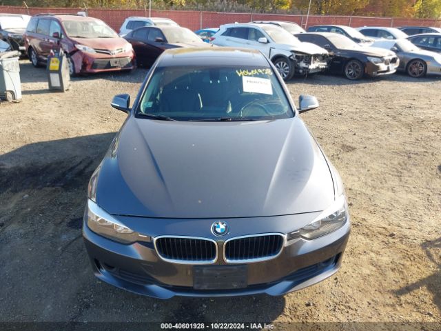 WBA3C3C5XEP662564 BMW 320i Xdrive