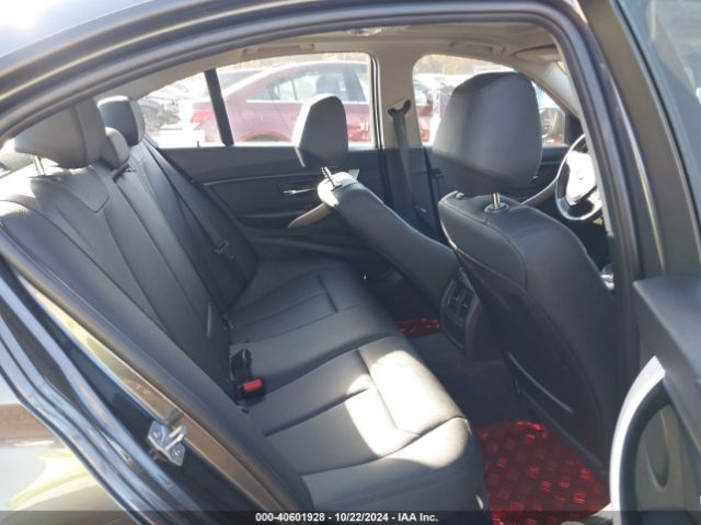 WBA3C3C5XEP662564 BMW 320i Xdrive