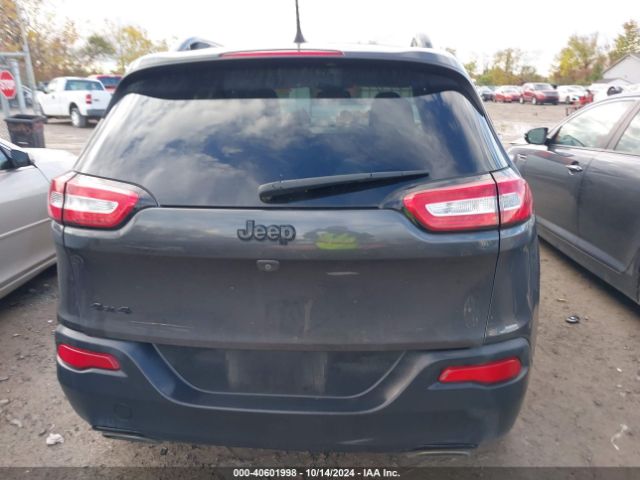 1C4PJMCS2GW120843 Jeep Cherokee Altitude