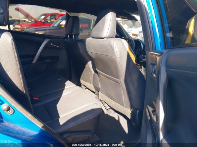 JTMNFREV5JJ739745 Toyota RAV4 SE