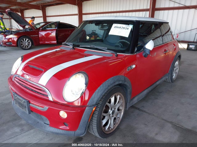 2006 MINI COOPER S WMWRE33556TJ33455 Photo 1