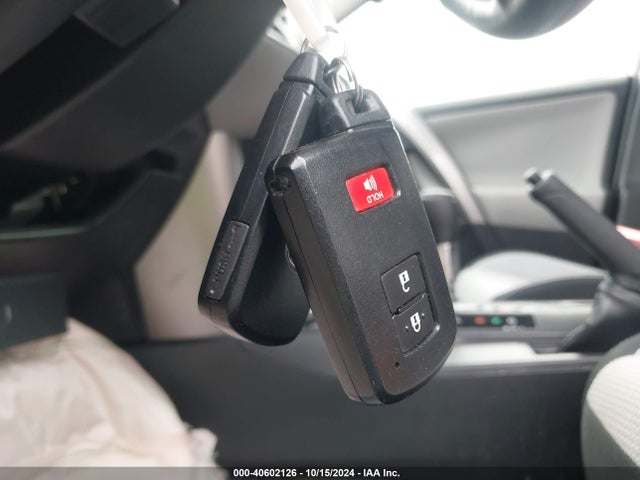 Toyota Rav4 Xle 2017 JTMRFREV5HJ163781 Image 11