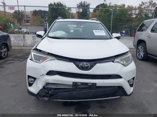 Toyota Rav4 Xle 2017 JTMRFREV5HJ163781 Image 12