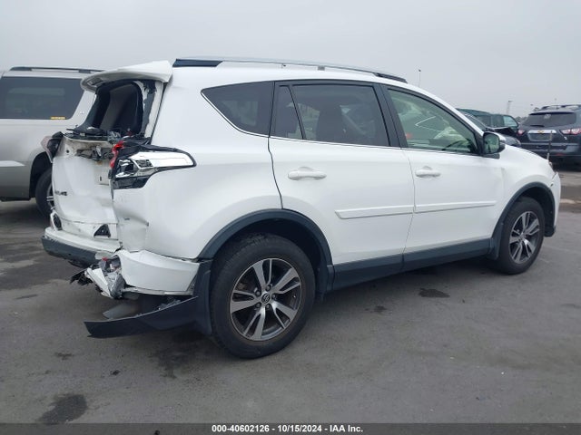 Toyota Rav4 Xle 2017 JTMRFREV5HJ163781 Image 13